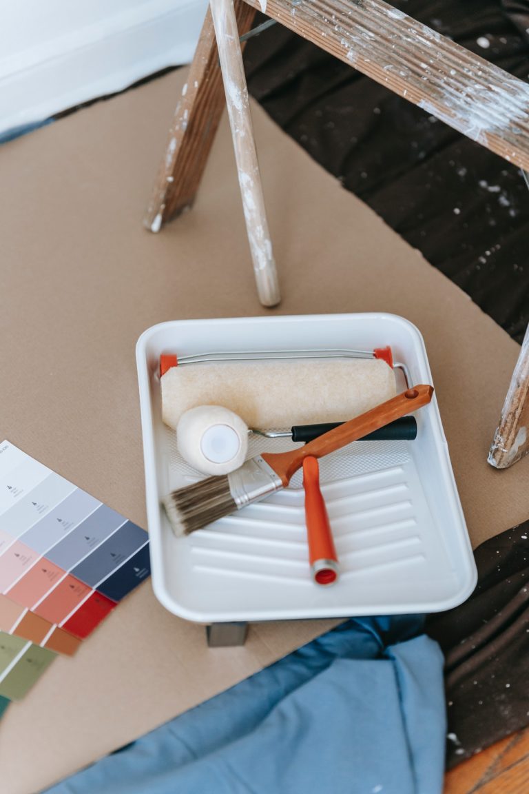Painting supplies to paint walls in a house